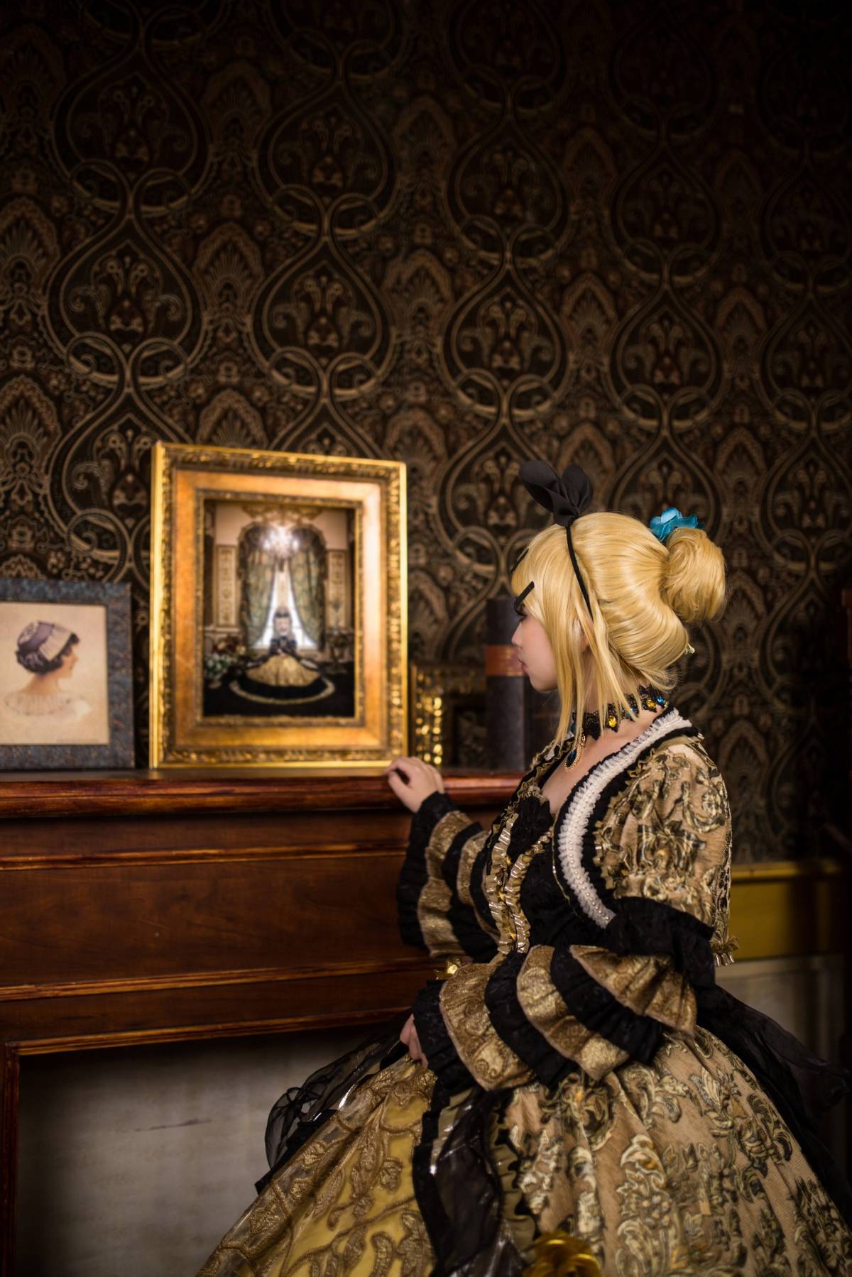 "Truyền thuyết về người vợ lẽ" c o s p l a y