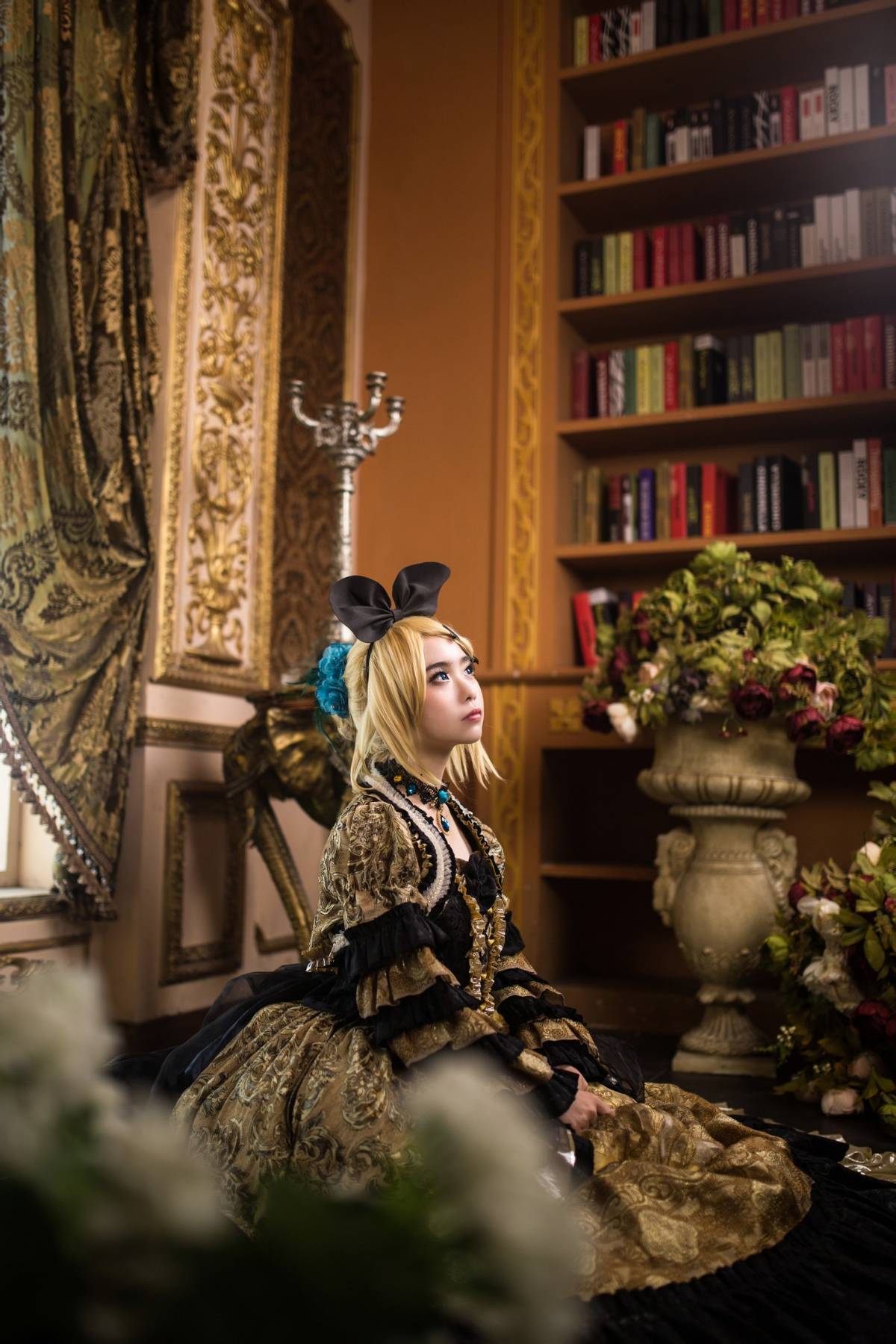 "Truyền thuyết về người vợ lẽ" c o s p l a y