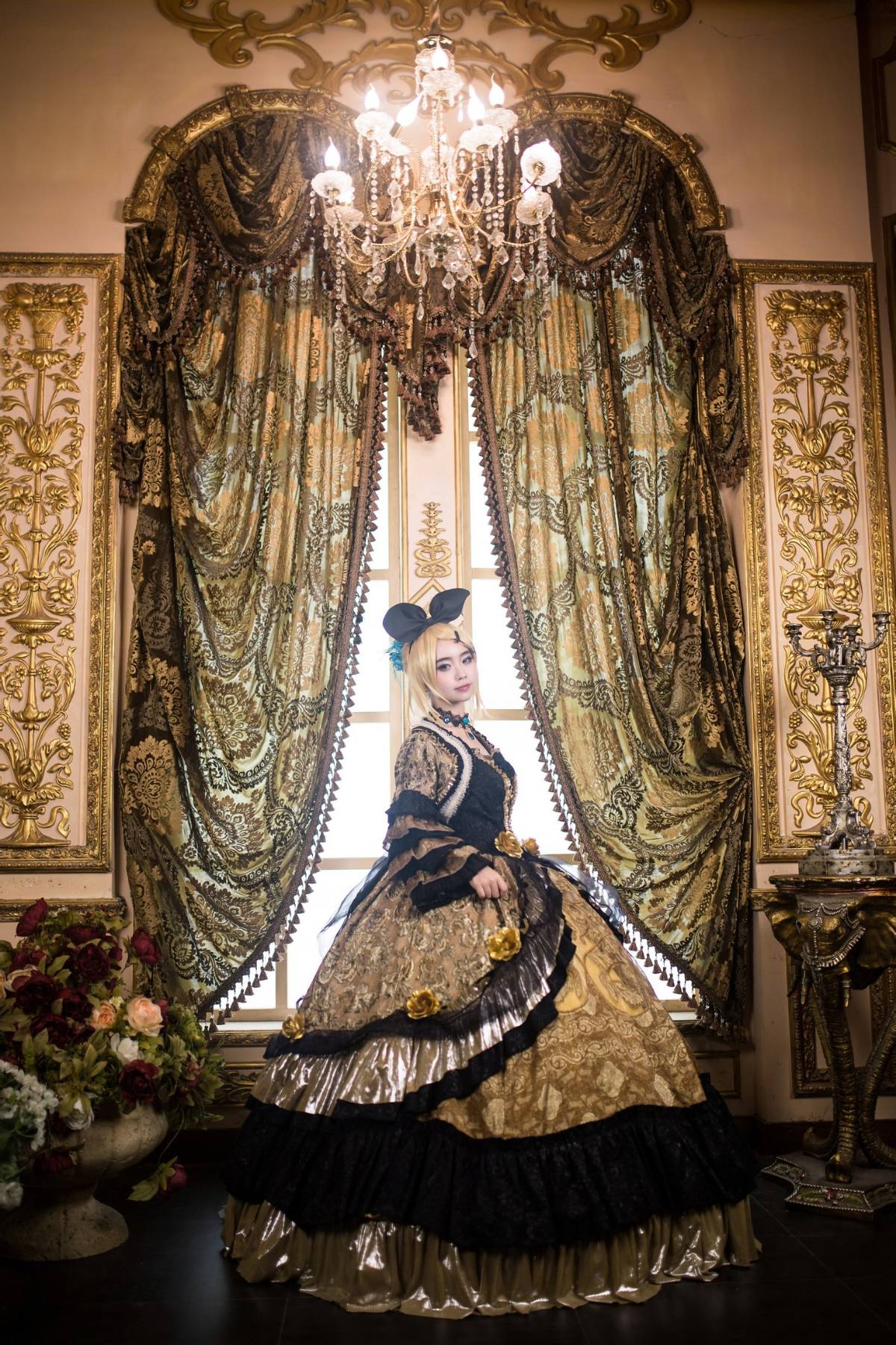 "Truyền thuyết về người vợ lẽ" c o s p l a y