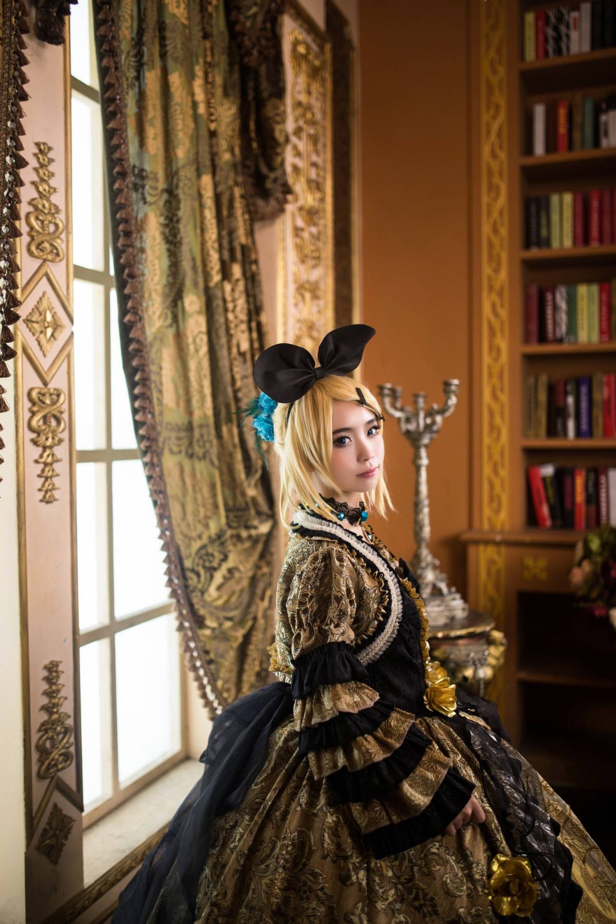 "Truyền thuyết về người vợ lẽ" c o s p l a y