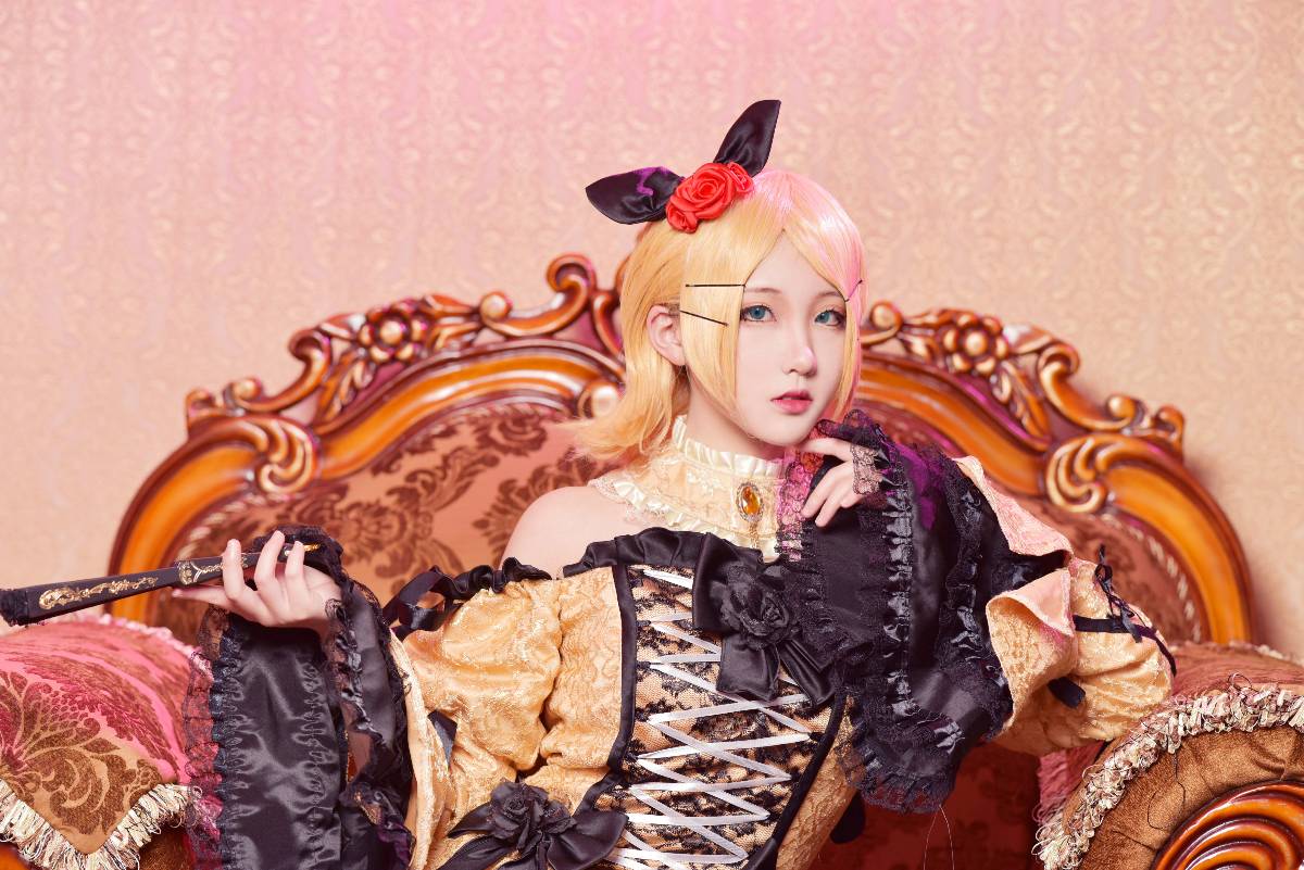 "Truyền thuyết về người vợ lẽ" c o s p l a y