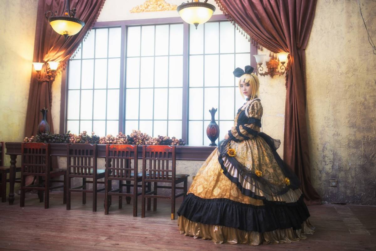 "Truyền thuyết về người vợ lẽ" c o s p l a y