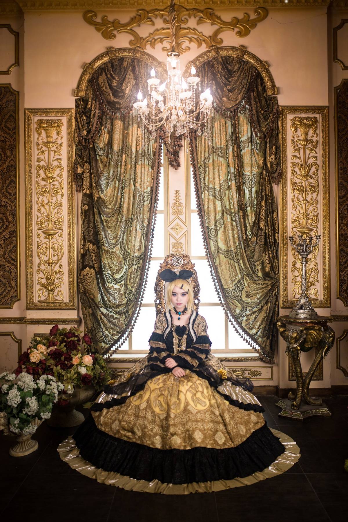 "Truyền thuyết về người vợ lẽ" c o s p l a y