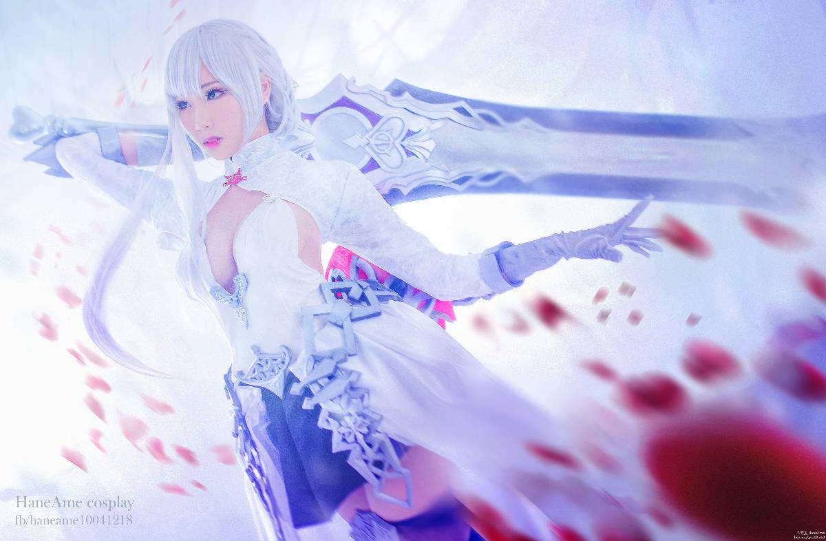 "Cái chết Alice" Bạch Tuyết Bạch Tuyết Bạch Tuyết C O S P L A Y