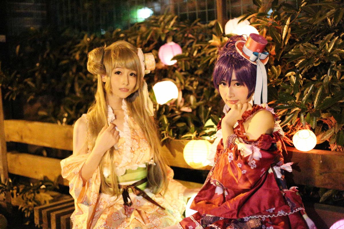 "Tình yêu sống" Những con chim chiếu sáng mùa hè và ký ức của bạn c o s p l a y