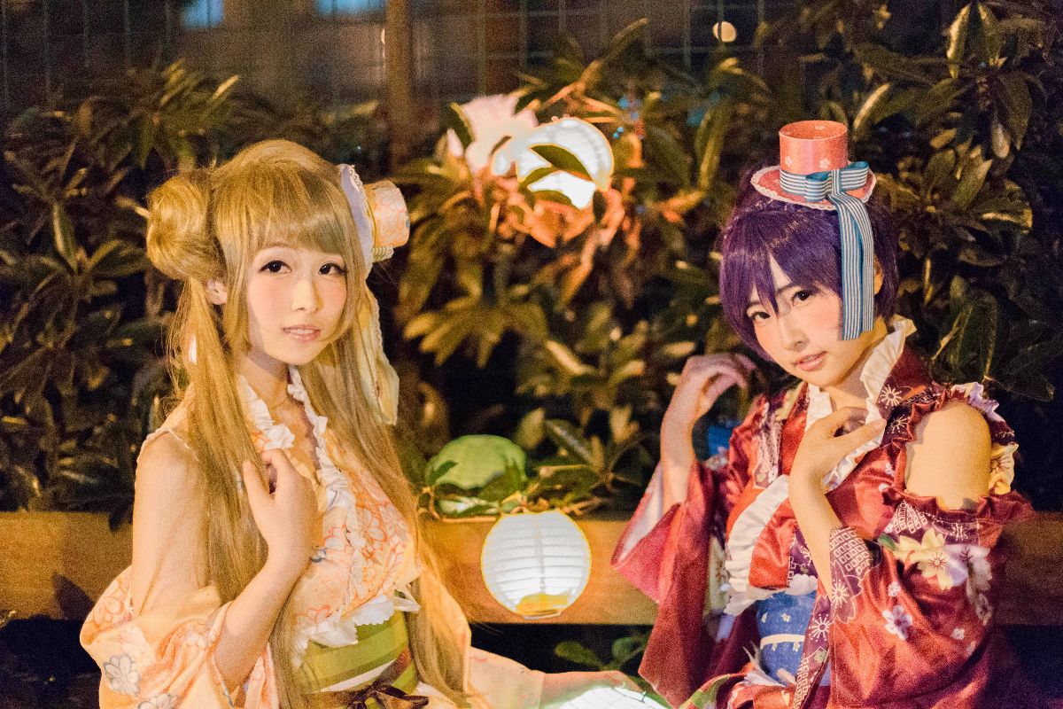 "Tình yêu sống" Những con chim chiếu sáng mùa hè và ký ức của bạn c o s p l a y