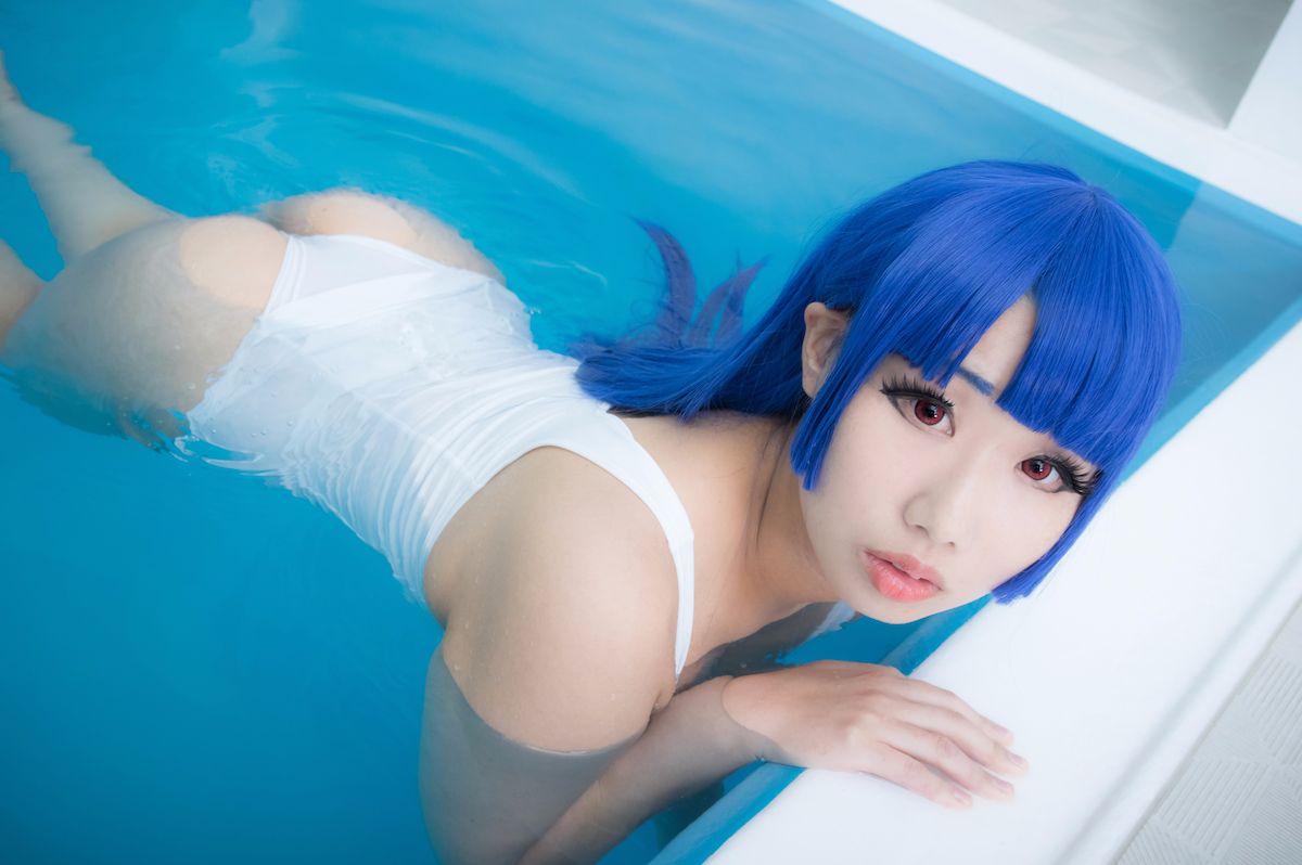 [Peony màu đen] so với Shinobu Murasaki