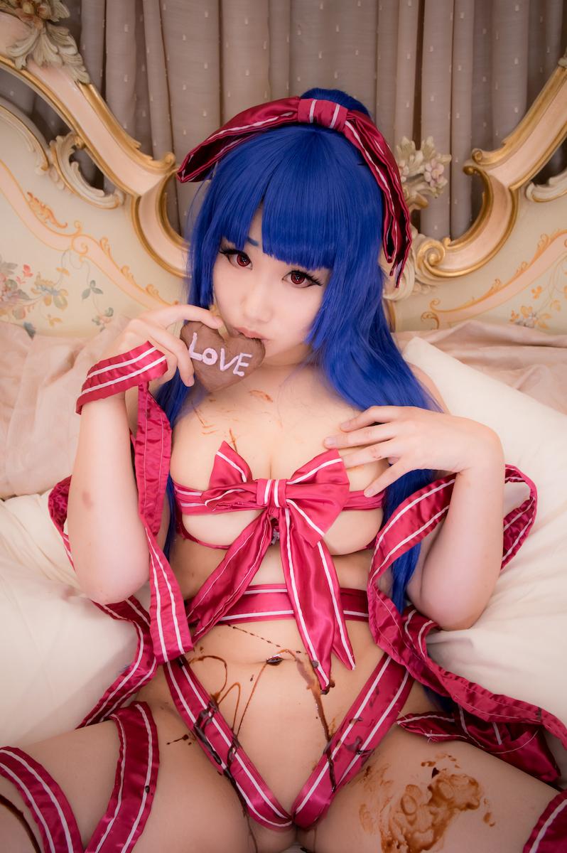 [Peony màu đen] so với Shinobu Murasaki