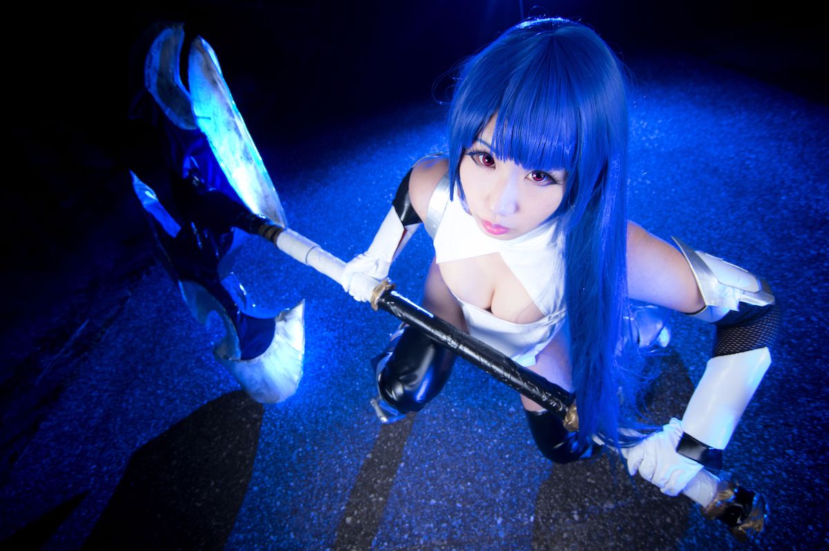 [Peony màu đen] so với Shinobu Murasaki