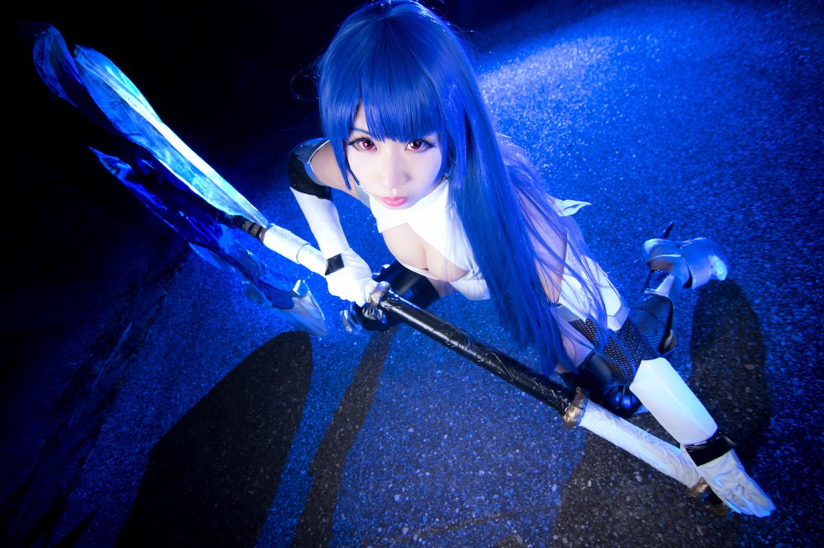 [Peony màu đen] so với Shinobu Murasaki