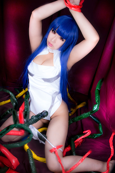 [Peony màu đen] so với Shinobu Murasaki