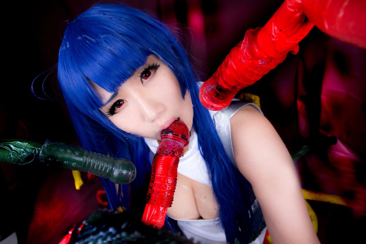 [Peony màu đen] so với Shinobu Murasaki