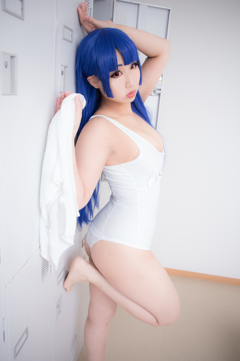 [Peony màu đen] so với Shinobu Murasaki