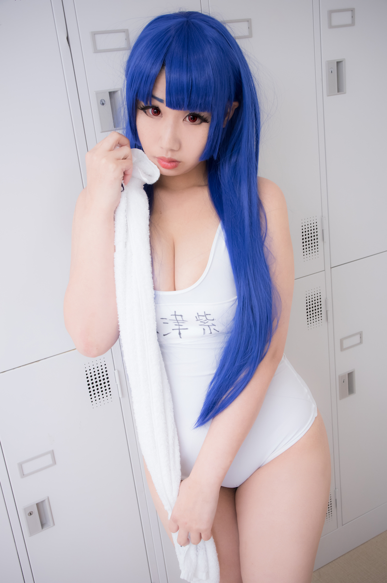 [Peony màu đen] so với Shinobu Murasaki