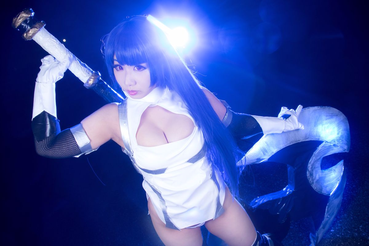 [Peony màu đen] so với Shinobu Murasaki