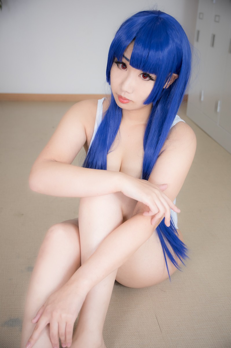 [Peony màu đen] so với Shinobu Murasaki