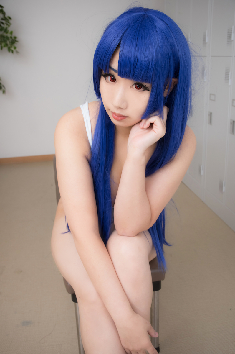 [Peony màu đen] so với Shinobu Murasaki