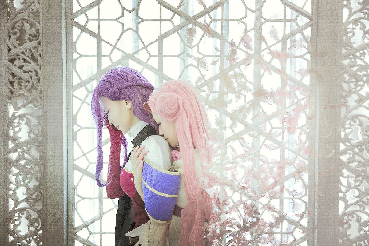 "Code gass nổi loạn Lelouch" Cornelia & Euphemia c o s p l a y