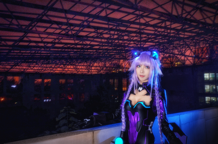 "Trò chơi siêu chiều: Neptune" Purple Heart Nepton C O S P L A Y