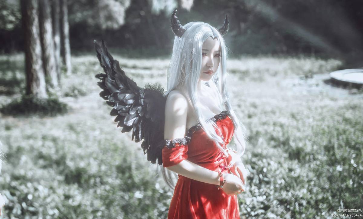 "Fatezero" Alice Phil trên The Journey Fan c o s p l a y