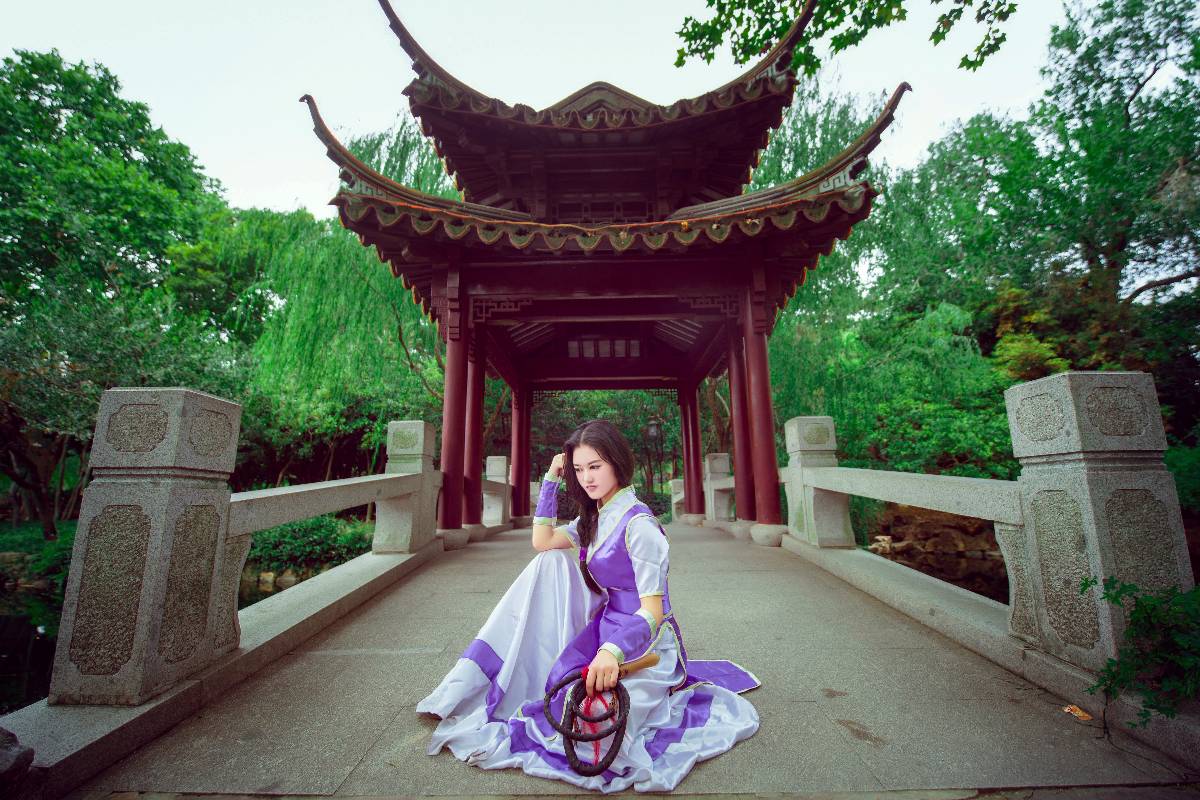 "Truyền thuyết về thanh kiếm và cổ tích" Lin Yueru C o s p l a y