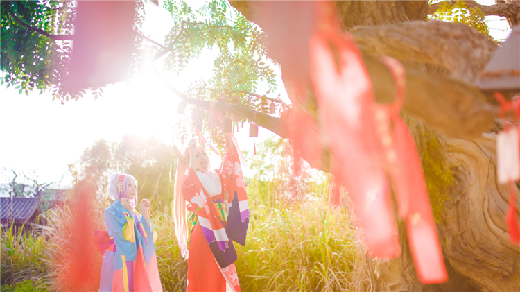 "Người giúp việc rồng của gia đình Kobayashi" Kangna và Thor Kimono c o s p l a y