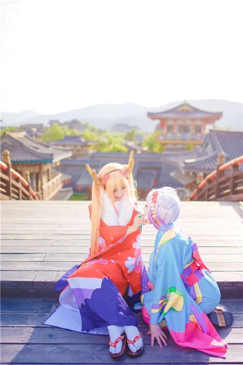 "Người giúp việc rồng của gia đình Kobayashi" Kangna và Thor Kimono c o s p l a y