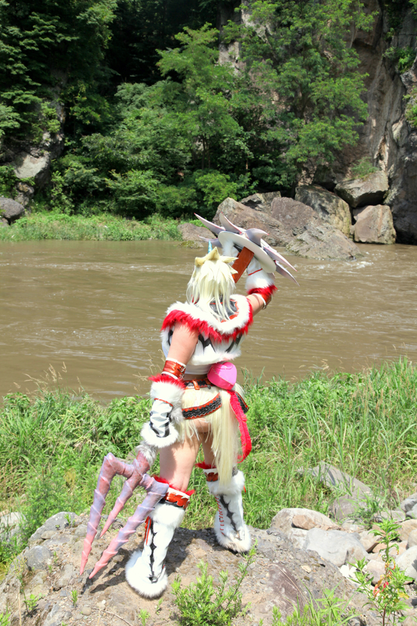 [Moonlight Mariposa] Săn bắn!