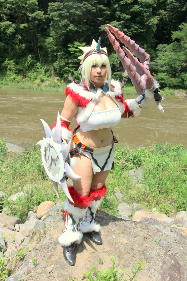 [Moonlight Mariposa] Săn bắn!