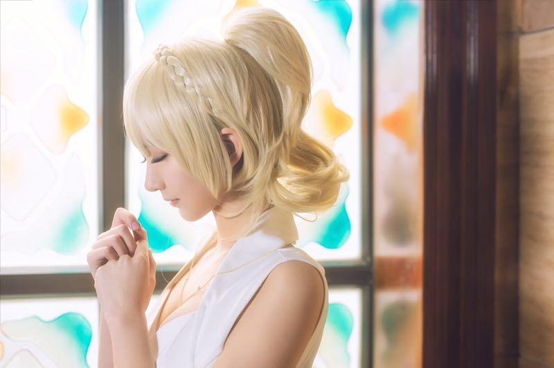 "Final Fantasy 15" nữ anh hùng Luna là người đẹp C o s p l a y