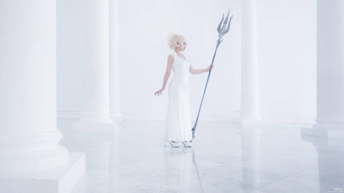 "Final Fantasy 15" nữ anh hùng Luna là người đẹp C o s p l a y
