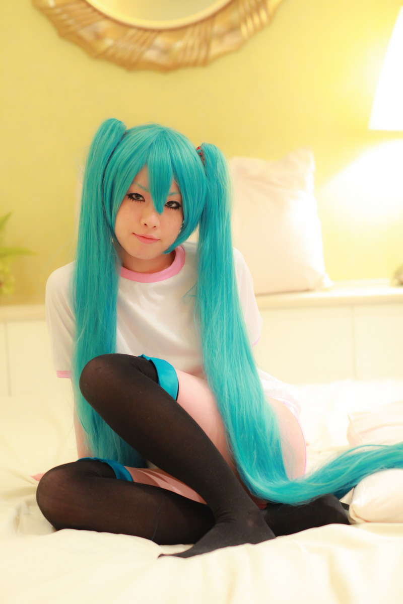 [Nightcharm] Tôi đã cởi xe Miku của mình.