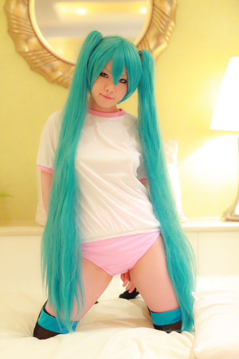 [Nightcharm] Tôi đã cởi xe Miku của mình.