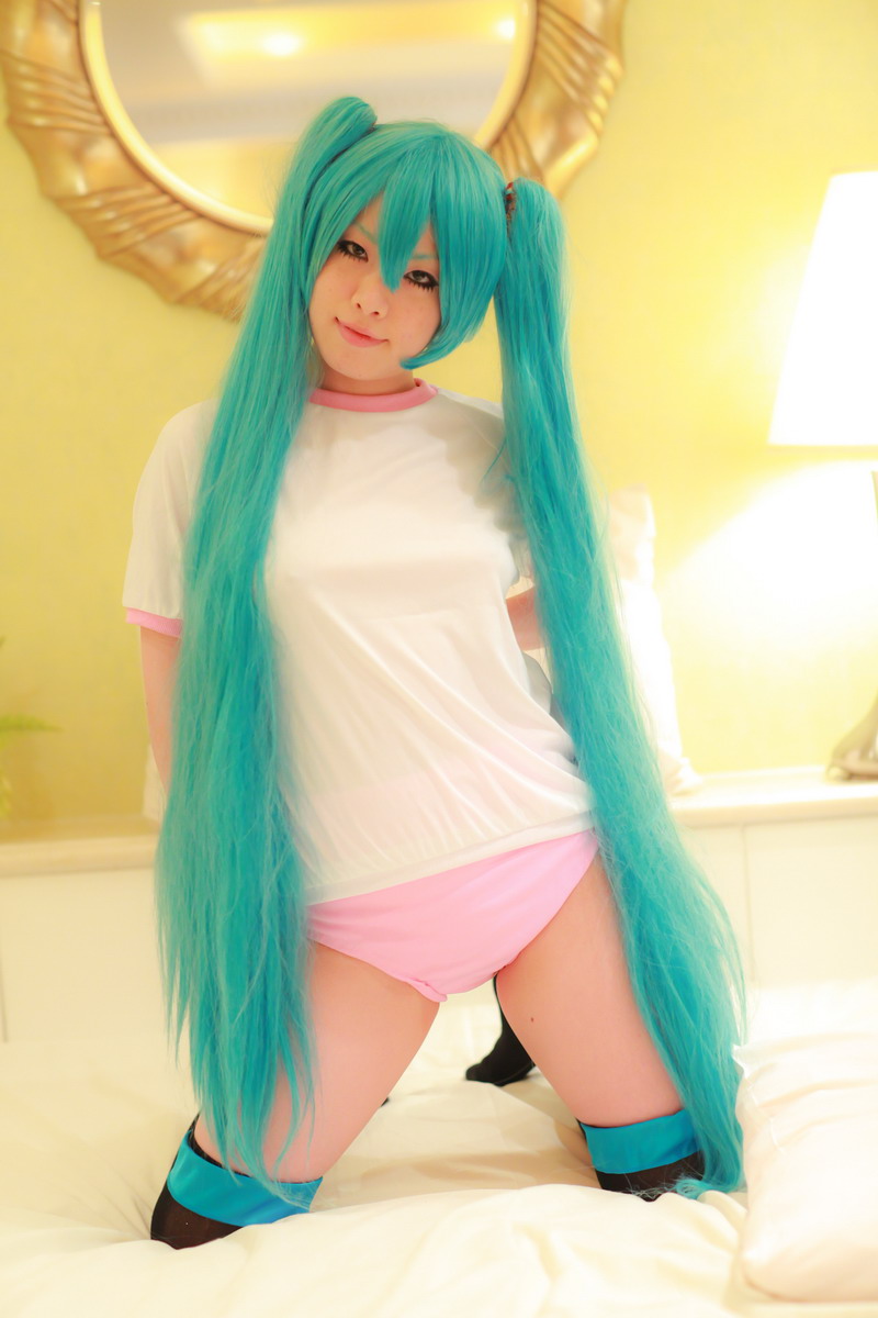 [Nightcharm] Tôi đã cởi xe Miku của mình.