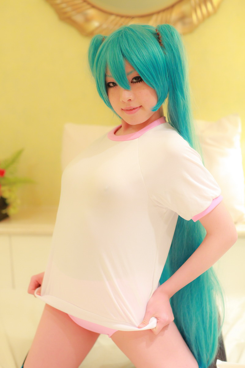 [Nightcharm] Tôi đã cởi xe Miku của mình.