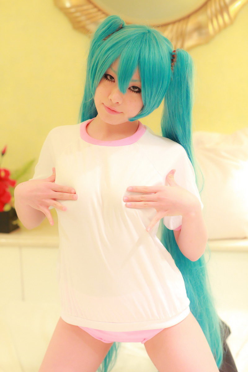 [Nightcharm] Tôi đã cởi xe Miku của mình.