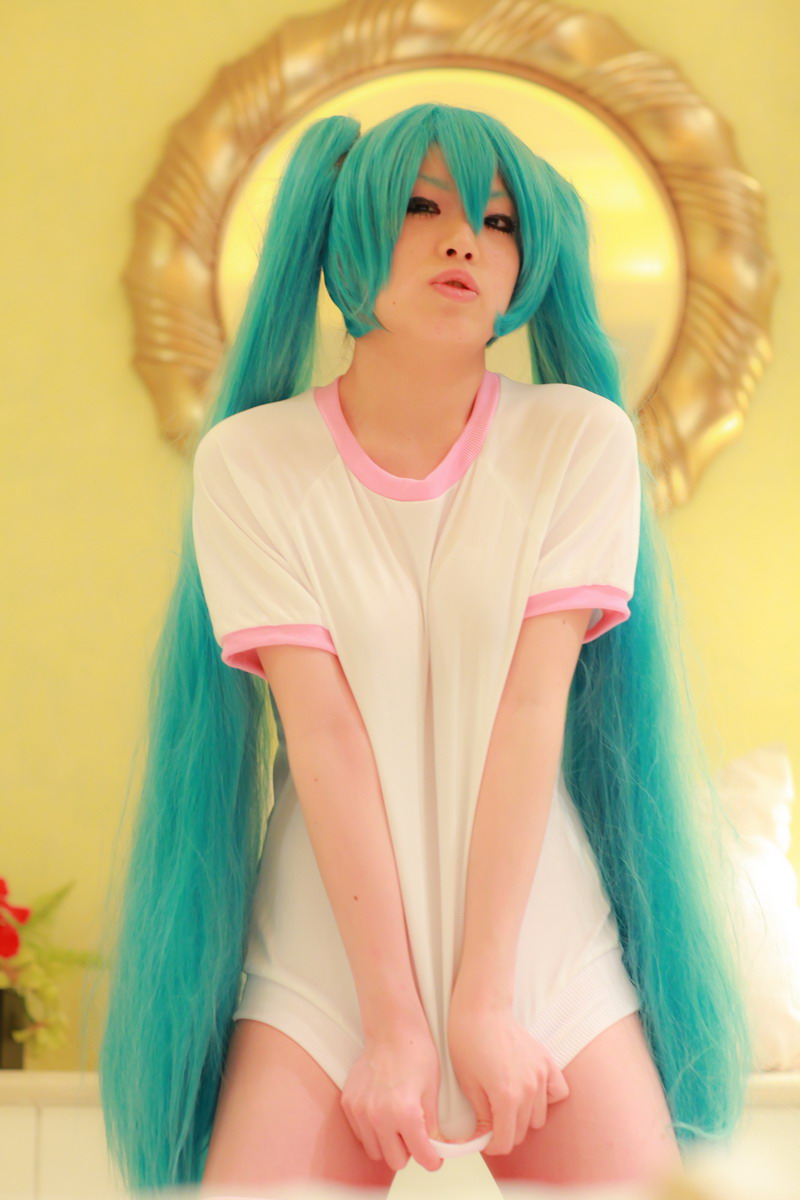 [Nightcharm] Tôi đã cởi xe Miku của mình.