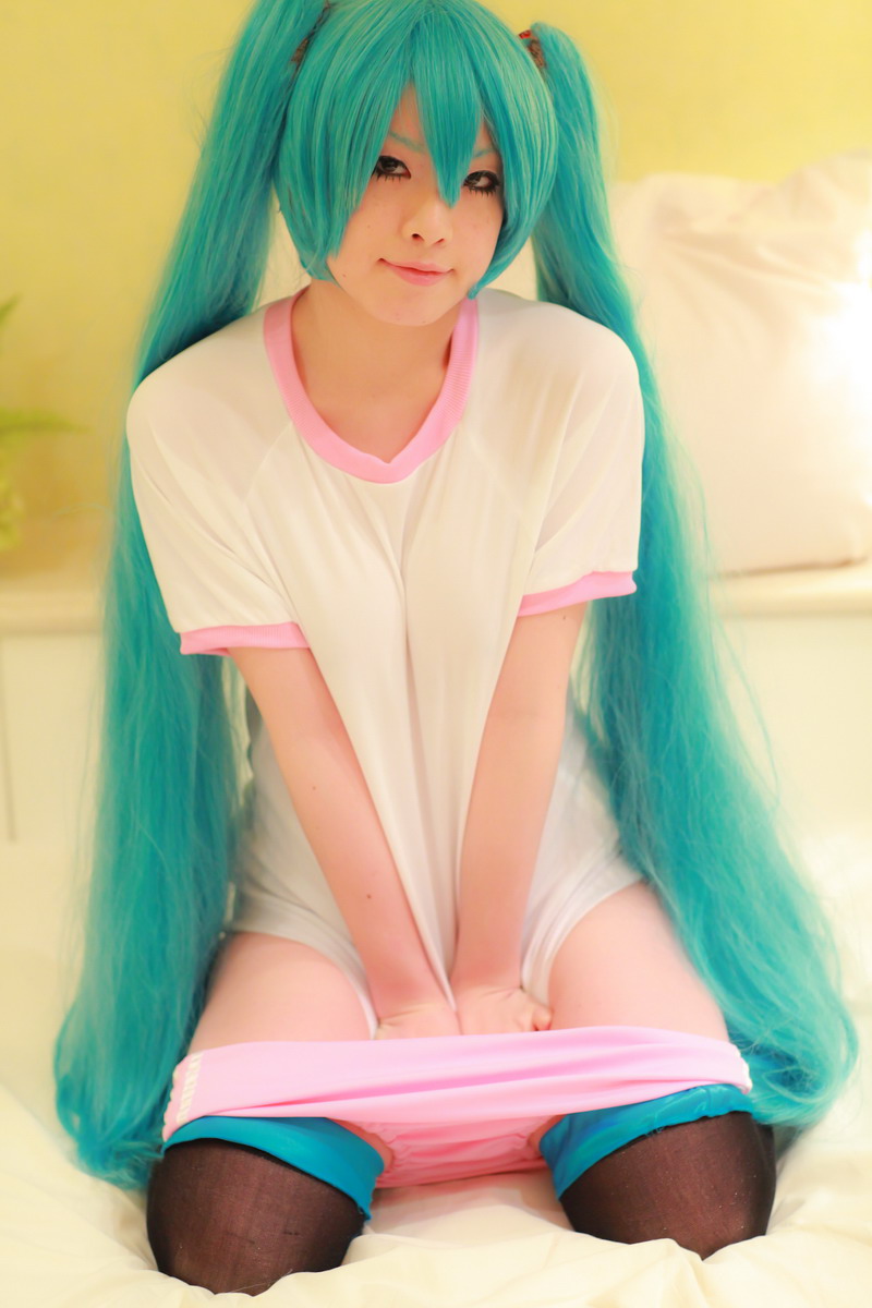 [Nightcharm] Tôi đã cởi xe Miku của mình.