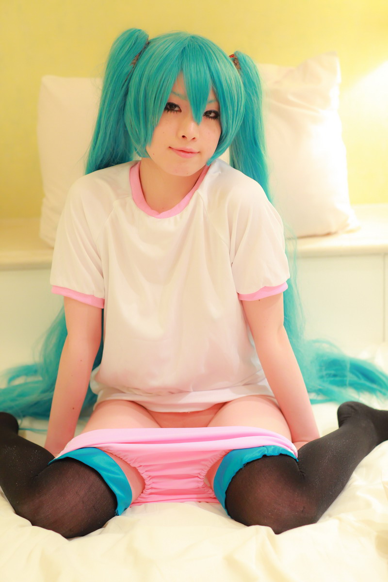 [Nightcharm] Tôi đã cởi xe Miku của mình.