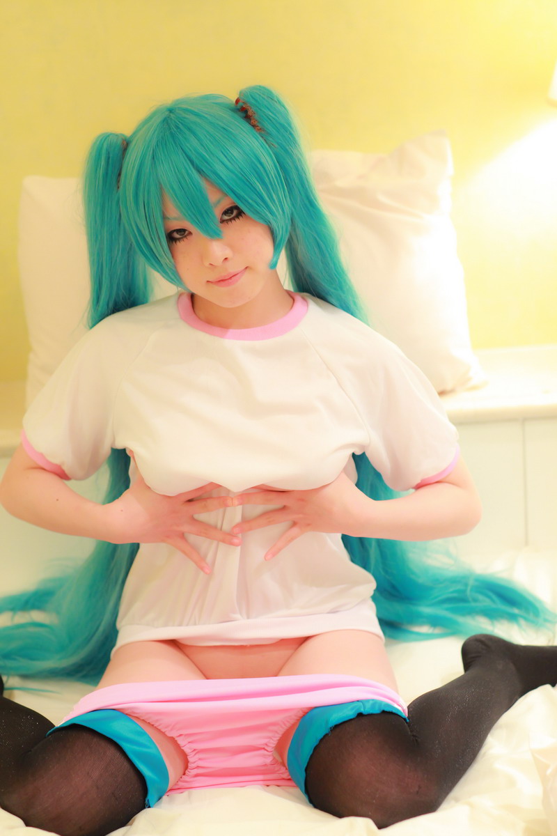 [Nightcharm] Tôi đã cởi xe Miku của mình.