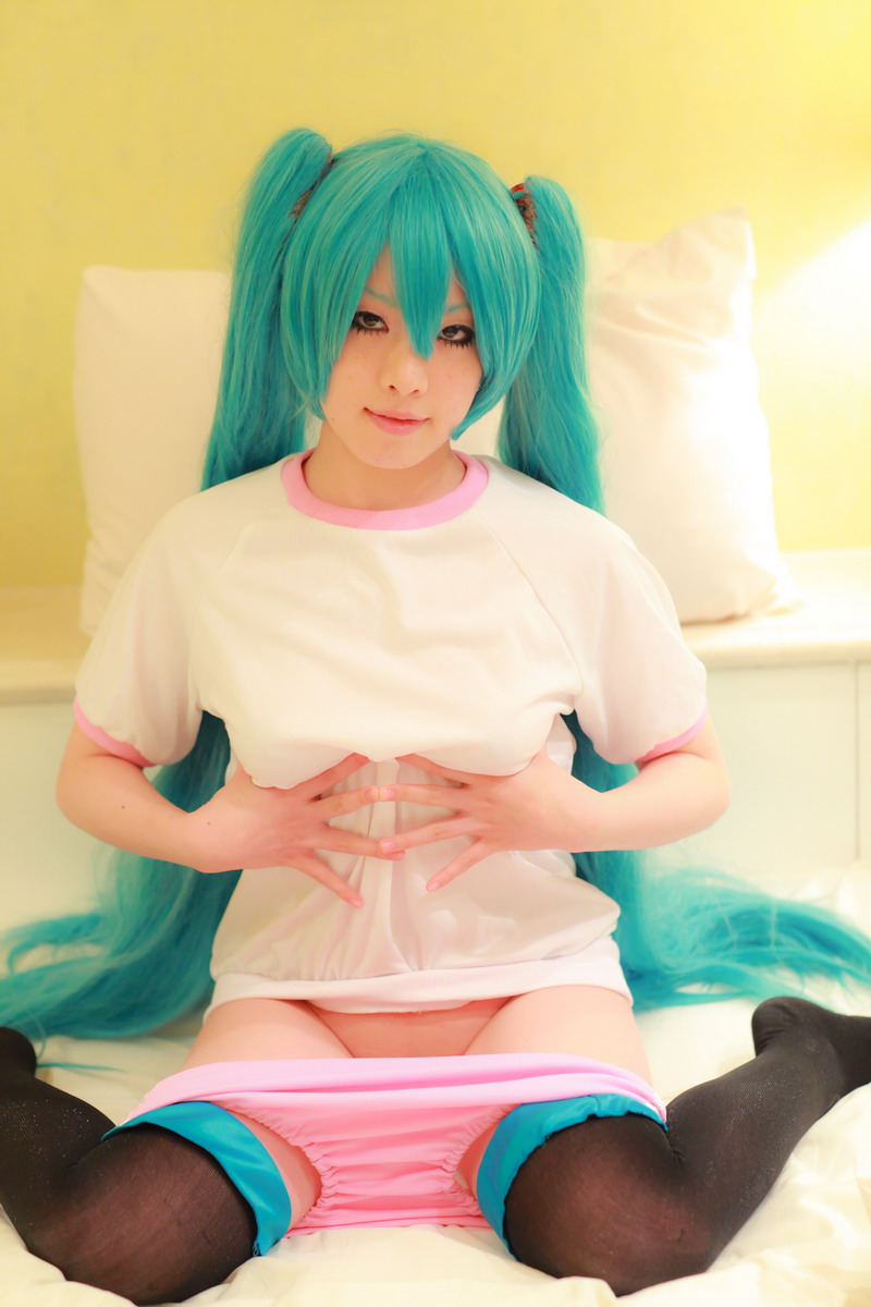 [Nightcharm] Tôi đã cởi xe Miku của mình.