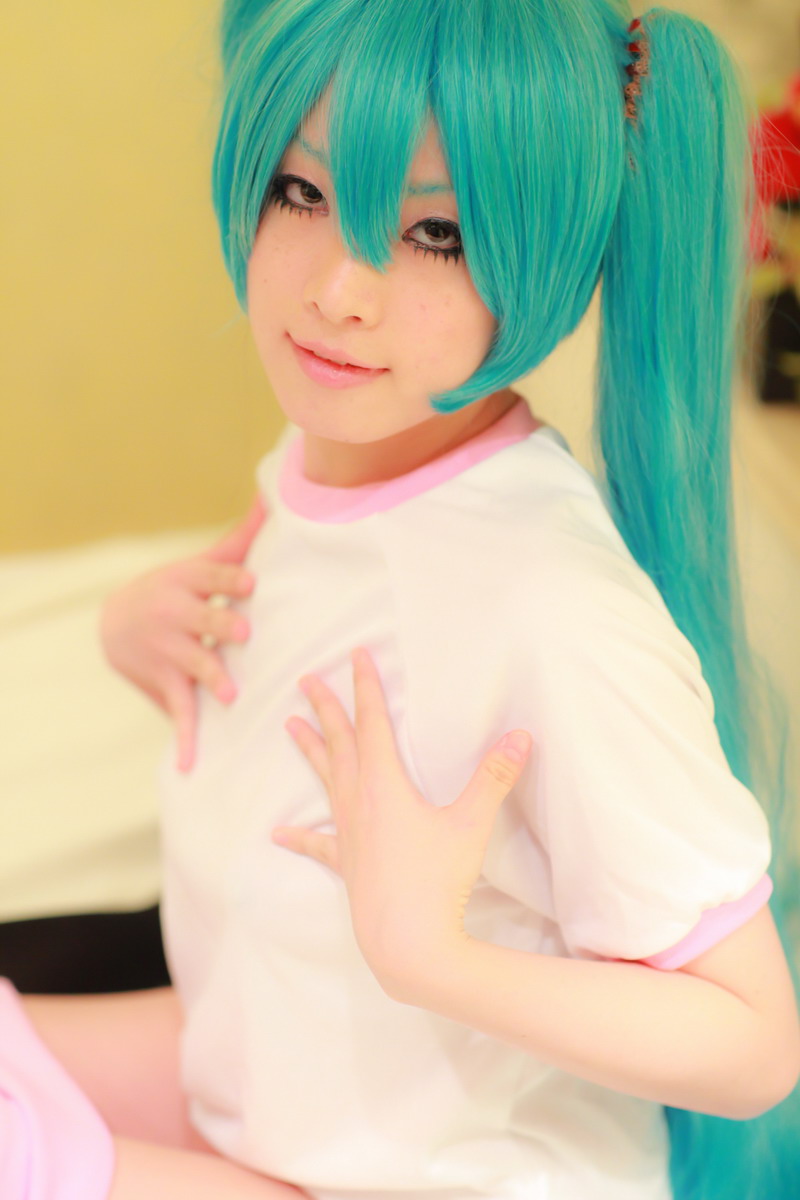 [Nightcharm] Tôi đã cởi xe Miku của mình.