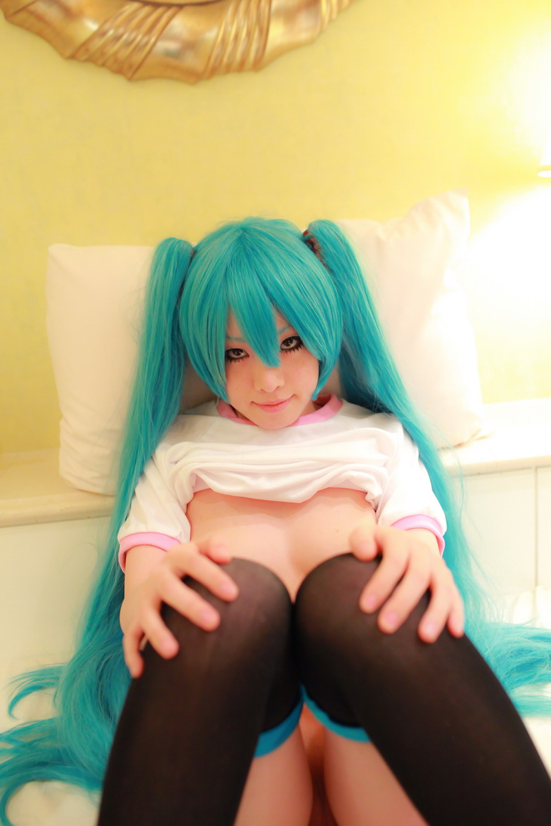 [Nightcharm] Tôi đã cởi xe Miku của mình.