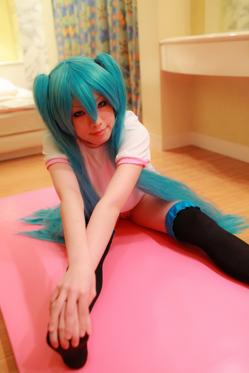 [Nightcharm] Tôi đã cởi xe Miku của mình.