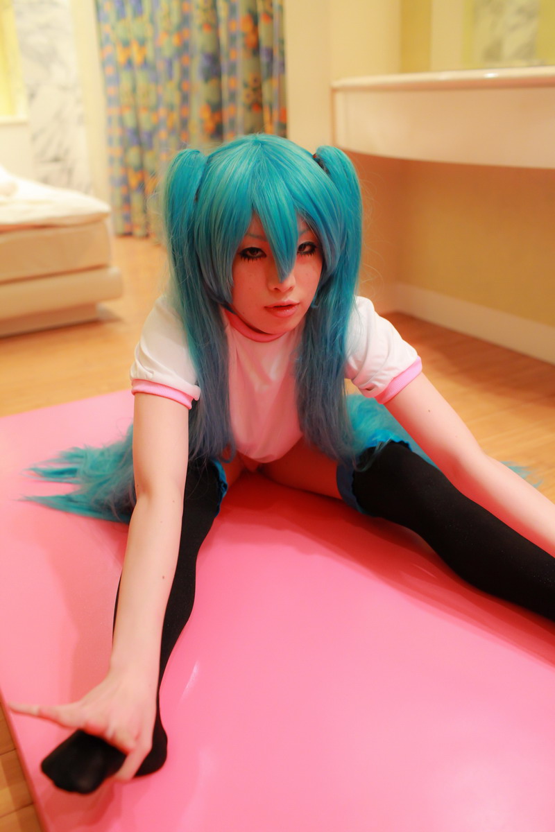 [Nightcharm] Tôi đã cởi xe Miku của mình.