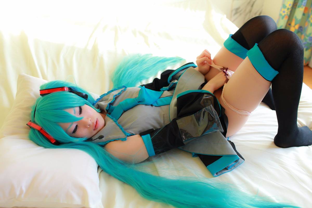 [Nightcharm] Tôi đã cởi xe Miku của mình.