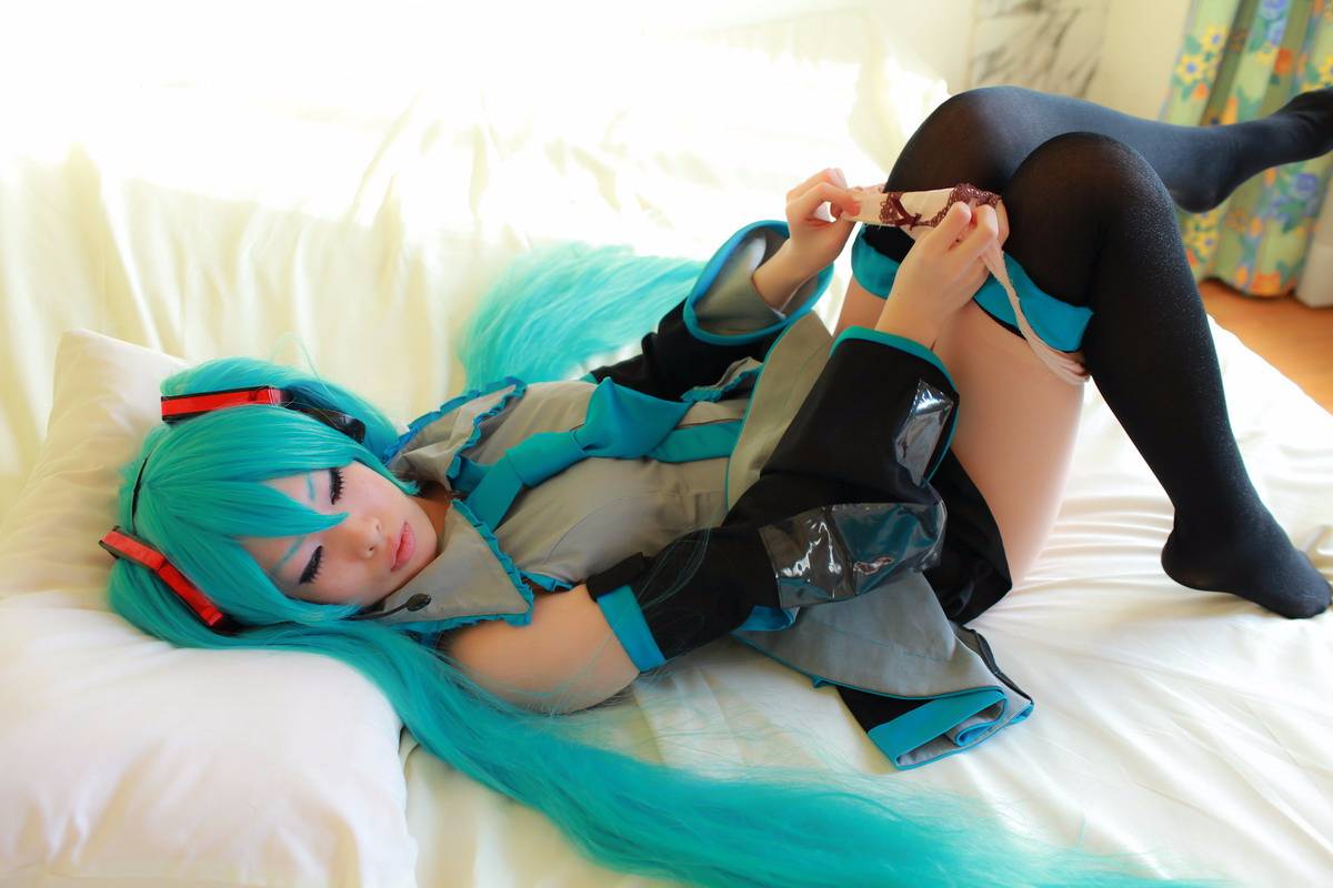 [Nightcharm] Tôi đã cởi xe Miku của mình.