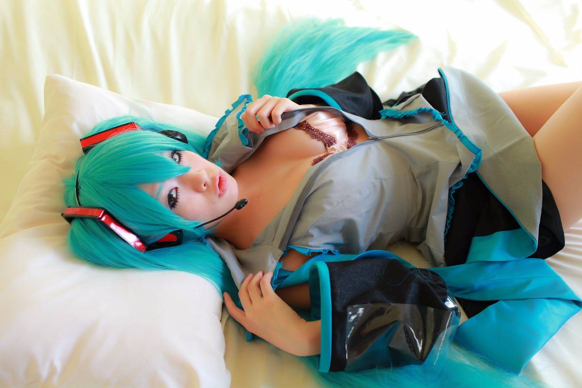 [Nightcharm] Tôi đã cởi xe Miku của mình.