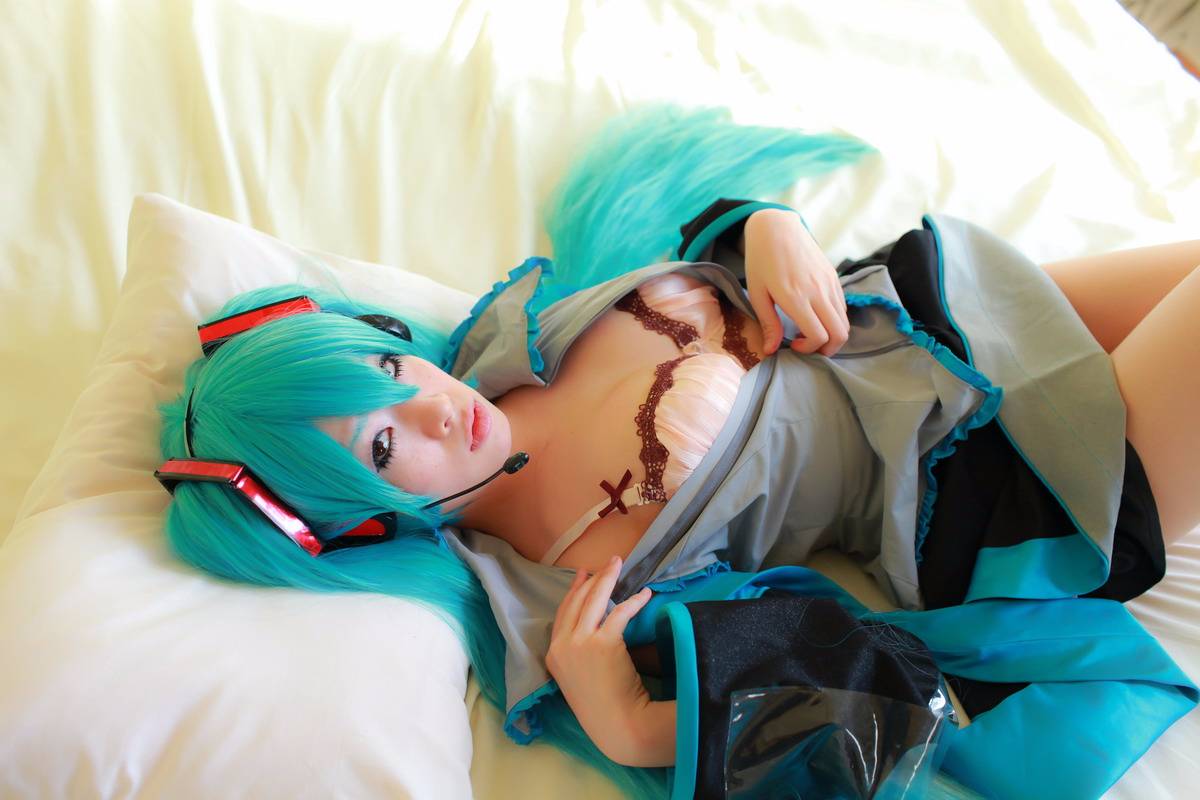 [Nightcharm] Tôi đã cởi xe Miku của mình.