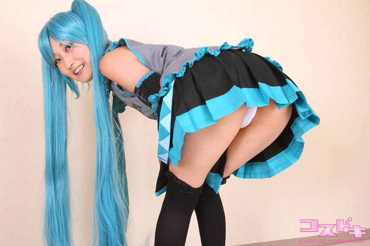 [Cosdoki] Vocaloid - Hatsune Miku Cosplay 2